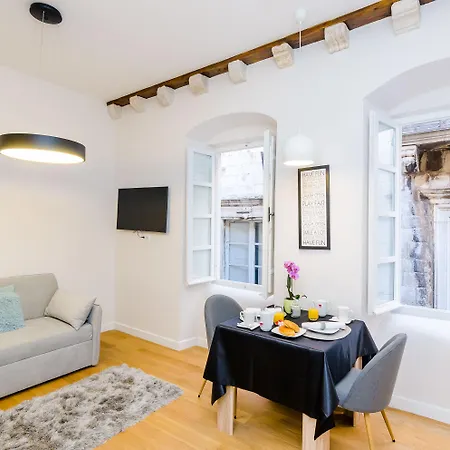 Leonarda Baroque House - Old Town