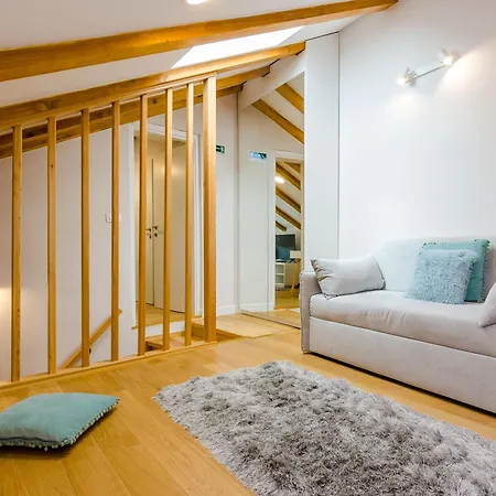 Leonarda Baroque House - Old Town