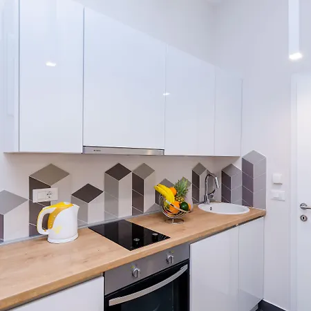 Leonarda Baroque House - Old Town