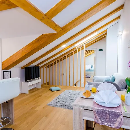 Leonarda Baroque House - Old Town Apartman