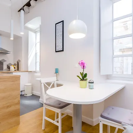 Leonarda Baroque House - Old Town Apartman *
