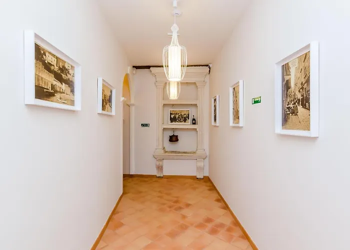 아파트 Leonarda Baroque House - Old Town *