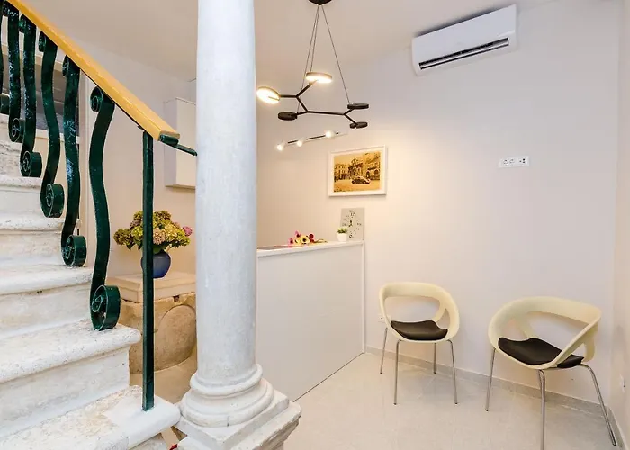 Appartamento Leonarda Baroque House - Old Town *