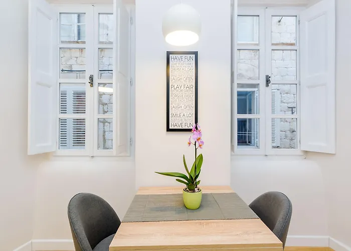 Appartamento Leonarda Baroque House - Old Town Ragusa
